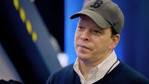 Prime Video: Wahlburgers Season 8