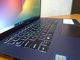 Dan harga yang ditawarkan pun terbilang sangat terjangkau untuk kelas ultrabook. Review Asus Vivobook Ultra A412 Indonesia Futureloka