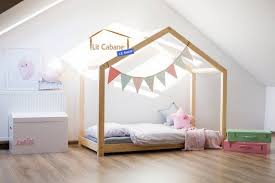 lit cabane en pin massif scandinave parfait pour une chambre denfant de tout age en variant la hauteur des pieds lit cabane lit cabane montessori idees de lit