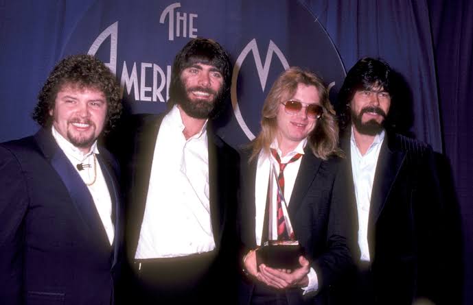 Iconic country group takes stage with ex-member for first time in 20 years - pennlive.com