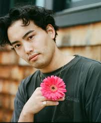 We Dreamed With Flowers