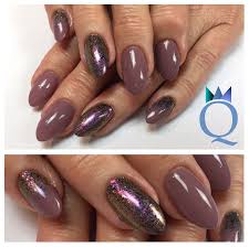 Almondnails Gelnails Nails Mauve Holoflakes Mandelform Gelnagel Nagel Malve Holoflocken Nagelstudio Mohlin Nailqueen Janine Gelnails