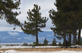 Nhl's outdoor games had fans boating, mascots fighting, drones buzzing, media shuttling. Crews Are Building An Nhl Ice Rink On A Lake Tahoe Golf Course