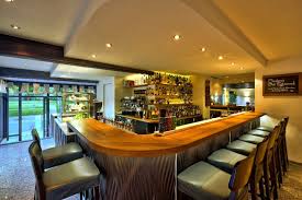 Insofern kann die verantwortungsvolle öffnung der gastronomie einen positiven beitrag zur verbesserung der infektionslage beitragen, dieser fakt wird seit monaten missachtet. The Cocktail Bar Parkhotel Waldeck Titisee