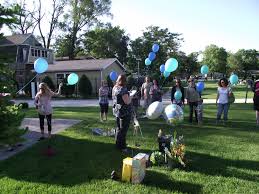 Celebrating A Birthday In Heaven Birthday In Heaven Celebration Of Life Cemetery Decorations