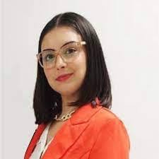 Karla Wolff's Instagram, Twitter & Facebook