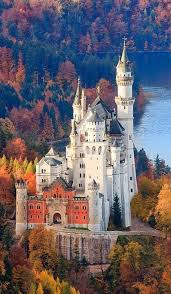 Schloss Neuschwanstein Munchen Neuschwanstein Castle Places To Travel Germany Castles