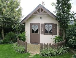 Die Pdf Datei Enthalt Eine Schritt Fur Schritt Anleitung In Der Folgenden Anleitung Erklaren Wir I Gartenhaus Selber Bauen Gartenhaus Bausatz Gartenhaus Bauen