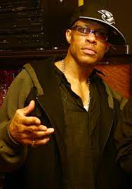 Guru (rapper) - Wikipedia