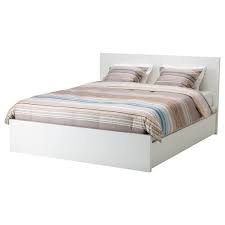 Malm Sengestel Hojt 4 Sengeskuffer Hvid Luroy 180x200 Cm Ikea Bett 140x200 Weiss Bettgestell Ikea Malm Hat man einen anderen gibt´s keinen grund zu verzweifeln, mit dieser anleitung geht´s auch damit. pinterest