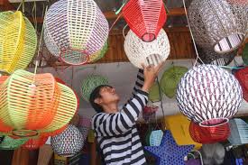 Menciptakan kompetisi bisnis yang lebih sehat. 5 Subsektor Industri Kreatif Indonesia Yang Paling Banyak Diminati Kumparan Com