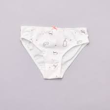 C'est pourquoi votre boutique en ligne propose des dizaines de culottes, shortys, strings et tangas. Lot De 4 Culottes Fille 3 12 Ans Blanc Rose Gris Kiabi 6 00 Culotte Fille Filles Blanches Culottes