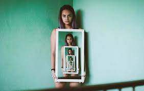 Un fotã³grafo profesional podrã­a cobrar entre 60 y 150 euros la hora, mientras que un fotã³grafo que estã¡ comenzando situarã­a su tarifa entre 40 y 60 euros la hora. Cuanto Cobra Un Fotografo Lo Que Gana Un Profesional De La Fotografia