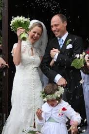 Hereditary Prince Carl Christian Zu Solms Hohensolms Lich Married Countess Christina Douglas At The Marien Royal Wedding Gowns Royal Wedding Dress Royal Brides
