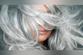 Les cheveux gris vieillissent t'ils quand on les adore après 60ans? Cheveux Gris Comment Les Assumer Conseils Coiffure