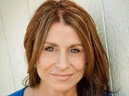 Courtney Vail's Instagram, Twitter & Facebook