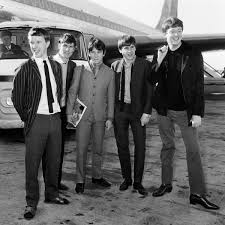 Guitarist hilton valentine, who helped british rockers the animals achieve superstardom america with the haunting ode the house of the rising sun, has died at the age of 77. The Animals Star Hilton Valentine Dies Aged 77 Chronicle Live