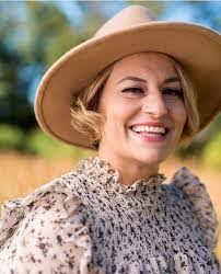 Shynetta Brown's Instagram, Twitter & Facebook