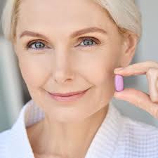 “Get Glowing Skin: The Benefits of Using Vitamin C and How to Incorporate It into your Skincare Routine”