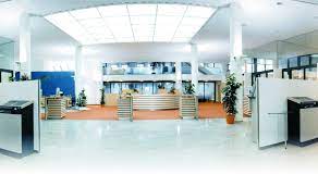 In the late seventies, the yamashita branch of takara bank closed when the branch and assistant manager both died of heart attacks on the same day at roughly the same time. Unternehmer Brauchen Verlasslichkeit Profil Magazin