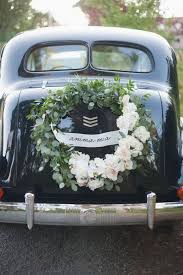 60 x 50 cm mit künstlichen blüten und blättern verziert, tüll und bänder. Hochzeit Autoschmuck Tipps Und 40 Inspirierende Ideen In Verschiedenen Stilen