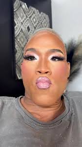 Amber Crooks Doing Shemar Makup