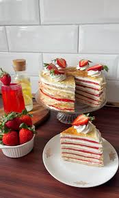 Gâteau crêpe fraise vanille : rFoodPorn