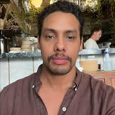 Que tão achando desse clipe de "Fade", do Kanye? #VMAs