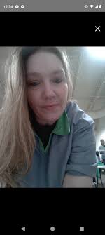 Italian, single, Leo, blue eyes ,look for someone to get to know and  possibly more! Im from Akron- Cleveland... I'm easy going, open minded,and  like to have fun. I am interested in