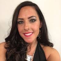 Trisha Hays's Instagram, Twitter & Facebook