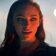 Between Hope and Bonnie who is more powerful ?