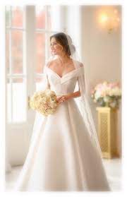From simple wedding dresses to mermaid gowns, and even the more traditional wedding dresses with sleeves, here, we have comprises the idea the last in the list of 15 best wedding dress outfit idea is this classic wedding look. Bridal White Wedding Gown With Trail Evening Dress Ball Gown Long Wedding Gown Western English Wedding Dress Romantic Wedding Dress English Wedding Dresses Simple Wedding Gowns Ball Gowns Wedding