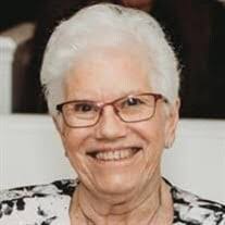 Sarah Bolding's Instagram, Twitter & Facebook