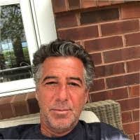 Alberto Sutton's Instagram, Twitter & Facebook