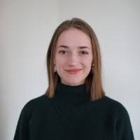 Abigail Bundy's Instagram, Twitter & Facebook