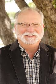 Deanna Staples's Instagram, Twitter & Facebook