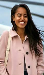 The family of barack obama, the 44th president of the united states, his wife michelle obama and daughters malia obama and sasha obama. Sasha Obama Bio Age Height Weight Body Measurements Net Worth Idolwiki Com