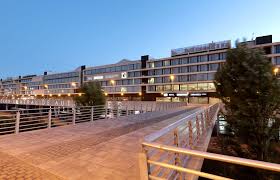 Después de un paréntesis en la actividad física y. Hotel Eurostars Zaragoza In Saragossa Hotel De
