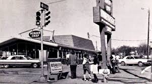 Burger Chef Early 1970 S North Side Of Grand Across From Des Moines Tech High School Now Central Campus Des Moines Iowa Des Moines Des Moines Restaurants