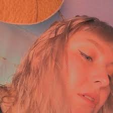 Caitlin McCallum (caitimccallum)