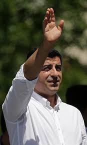 İşte selahattin demirtaş'ın biyografisi ve siyasi kariyeri. Selahattin Demirtas For Android Apk Download