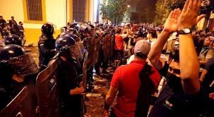 Convocan a manifestaciones el lunes en valparaíso y viña del mar por un año del estallido social. Continuan Manifestaciones Frente A Mburuvicha Roga Paraguay Noticias Telesur