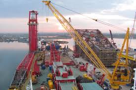 Attention , le pompage va commencé !! ConstanÅ£a Furnizor De Platforme Petroliere Evenimentul Zilei