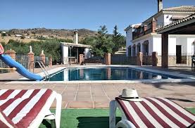 Casa aurora es una casa tradicional del oriente del principado de asturias. Holiday Country House For Rent In Alora Alora Vacation Country House 57513