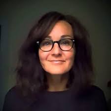 Karen Settles's Instagram, Twitter & Facebook