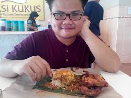 This shah alam restaurant serves nasi kukus tonggek in stainless steel cans. Restaurant Ilham Famous Nasi Kukus Zachloverskitchen