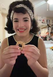 Unboxing from @Donna ** thank you so so much!! For all of these lovely  gifts❤️ everything is perfect 😊 #unboxing #vintage #vintagefashion  #vintagevibes #vintageclothes #slips #pobox #60sfashion ...