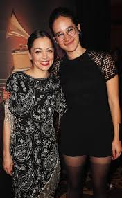 Lista de todas las fechas de la gira de natalia lafourcade, conciertos, artistas de apoyo, reseñas e información del lugar. Bere Lzk Natalia Lafourcade Mas De Una Decada De Exito
