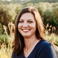 Cara Blum's Instagram, Twitter & Facebook