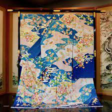 振袖 購入 オーダーレンタルプラン 八王子市の荒井呉服店 着物全般を扱い 振袖のレンタルやクリーニングなども行っております 日本の着物 振袖 伝統的な着物